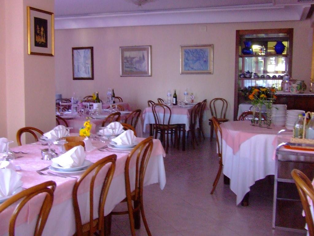 Hotel Rinascente К'янчіано-Терме Екстер'єр фото
