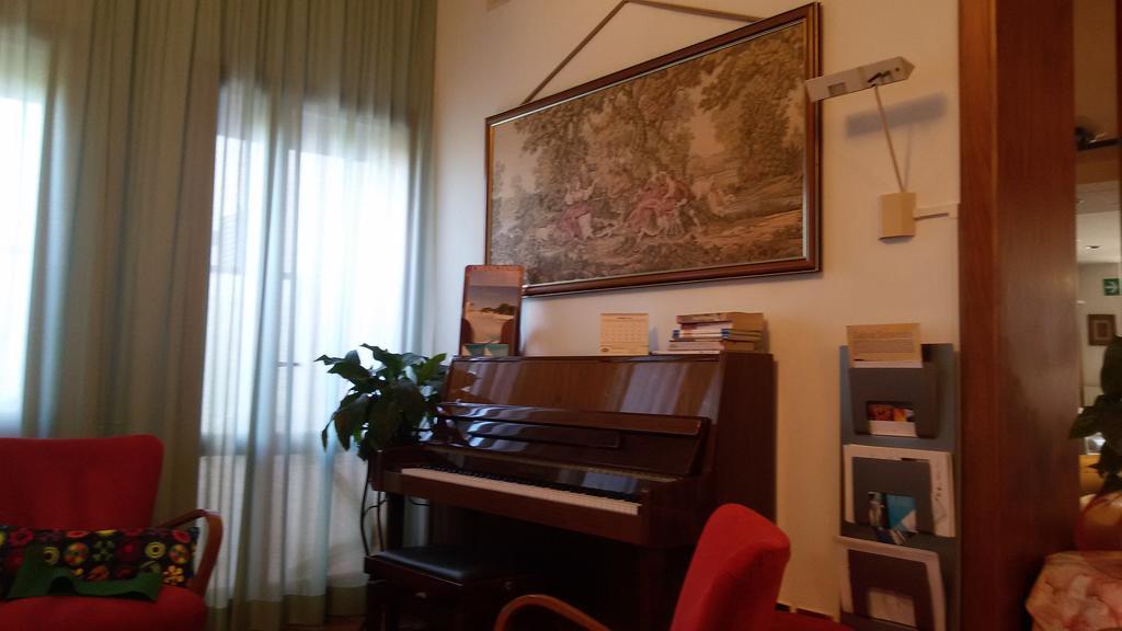 Hotel Rinascente К'янчіано-Терме Екстер'єр фото